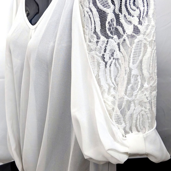 Sexy ~ By & By Off White Sheer Top - Lace Sleves - Picture 6 of 8